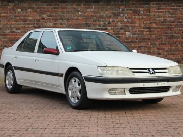 Peugeot 605